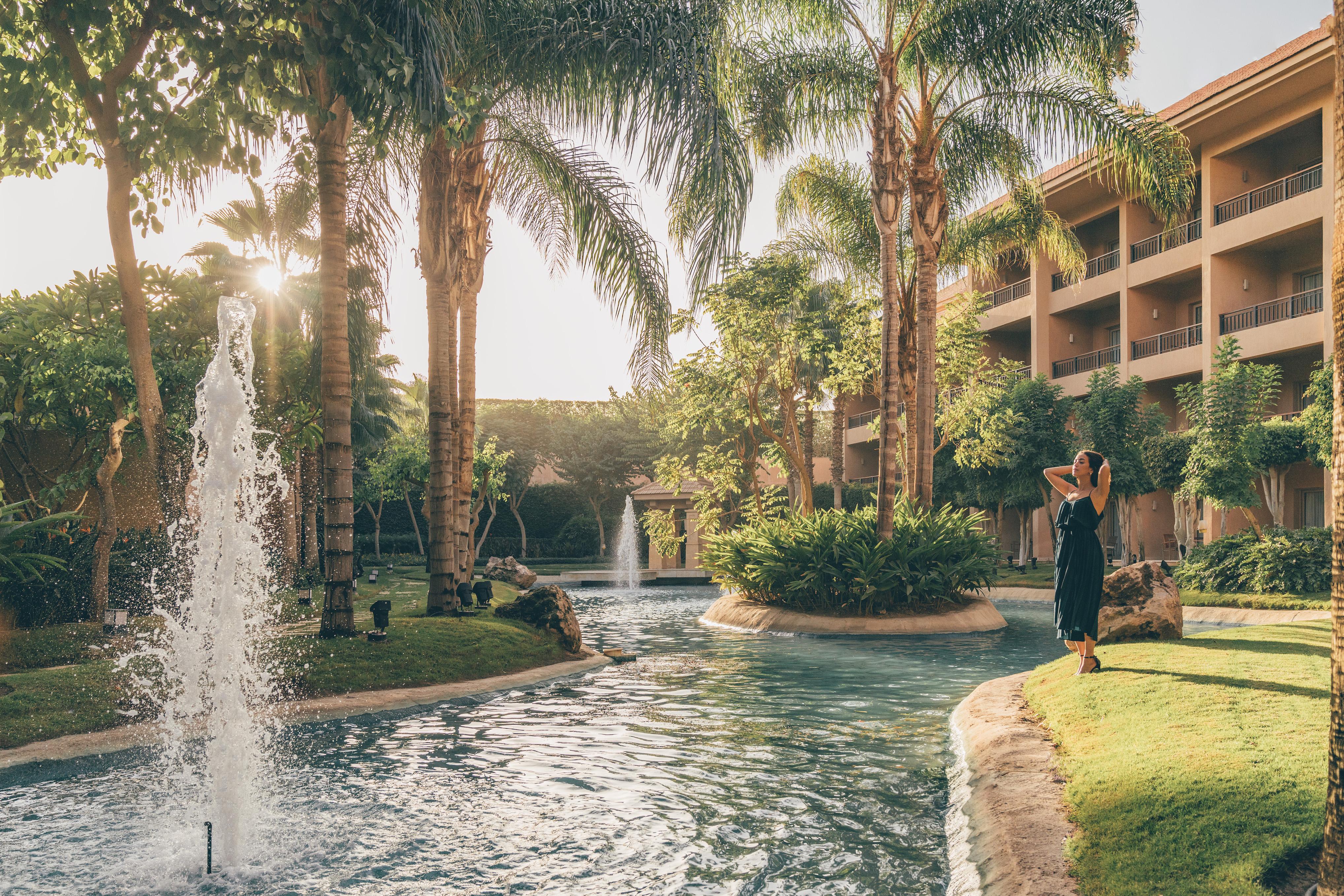 Dusit Thani Lakeview Cairo Exterior photo Fountains at the Arizona Biltmore