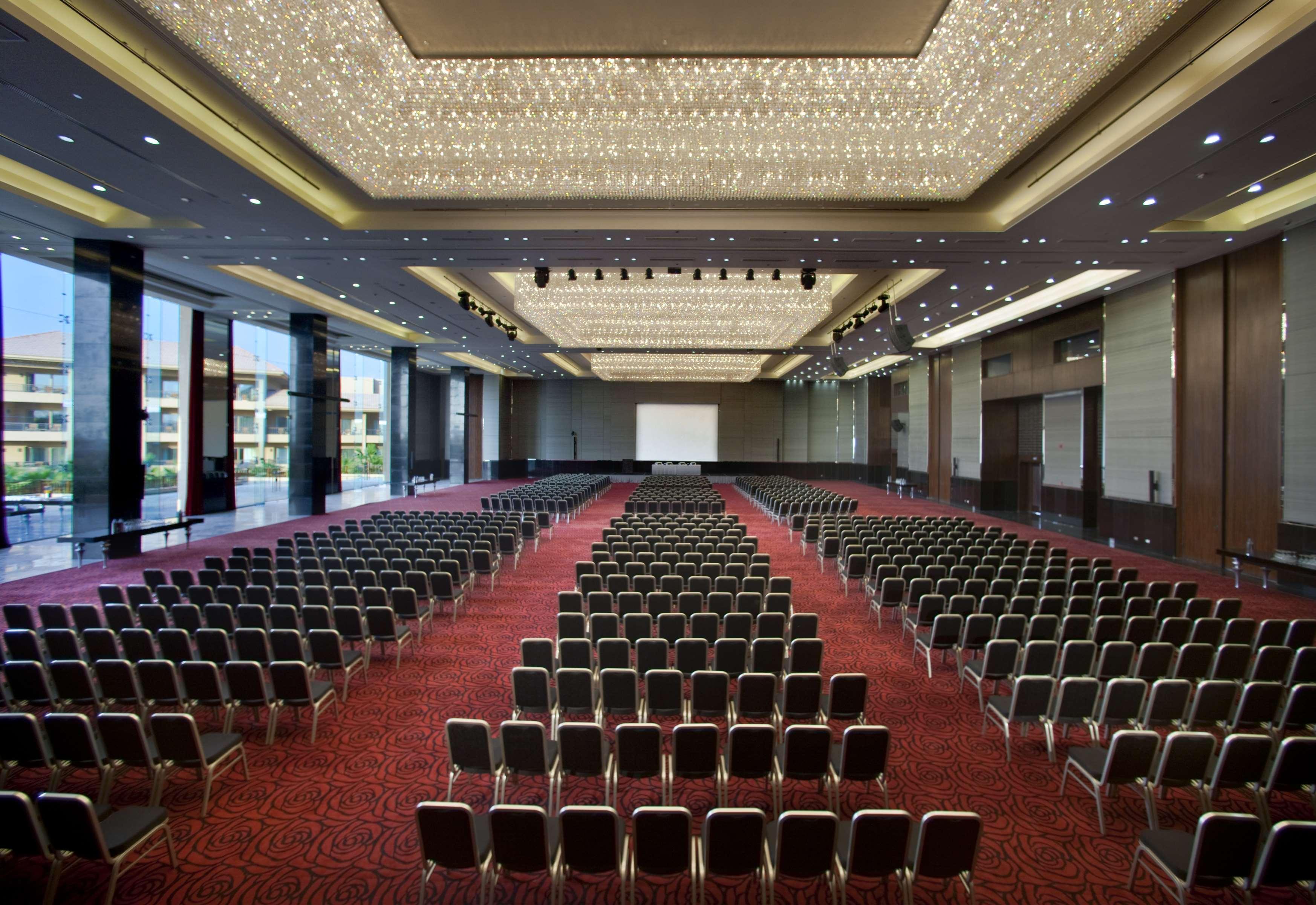 Dusit Thani Lakeview Cairo Exterior photo The Grand Ballroom