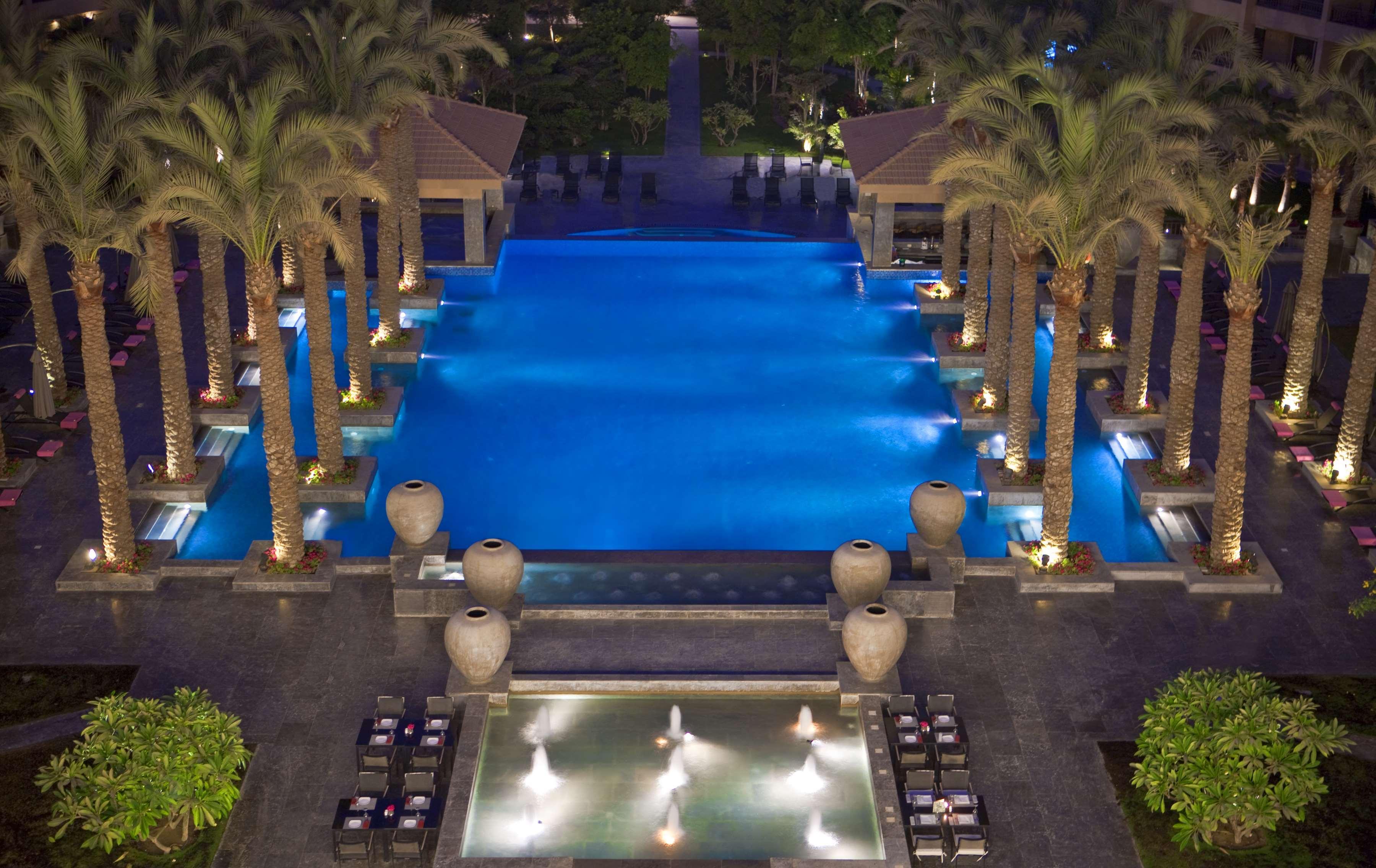 Dusit Thani Lakeview Cairo Exterior photo The pool at the Four Seasons Hotel, Amman