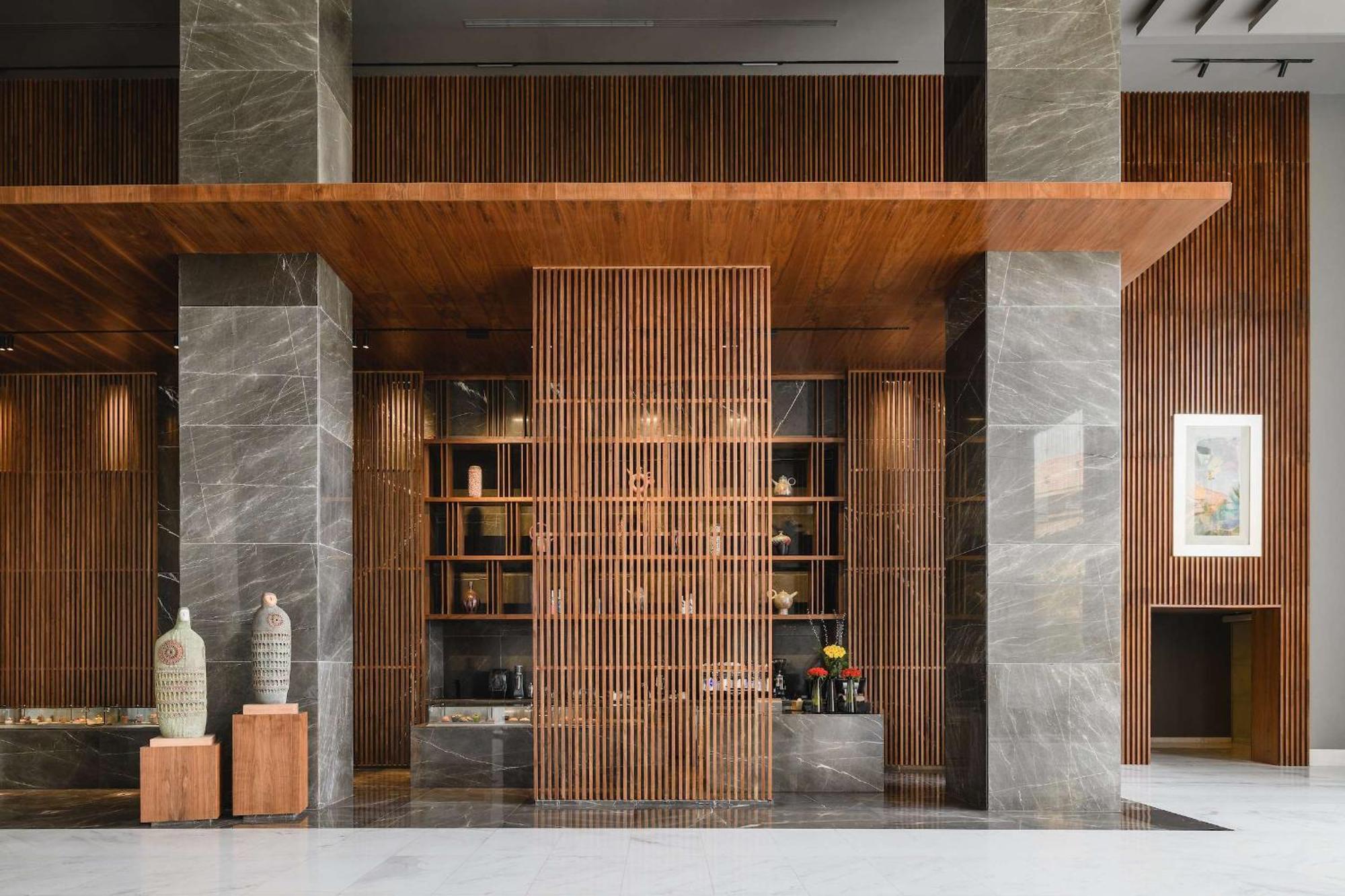 Dusit Thani Lakeview Cairo Exterior photo The lobby of the hotel